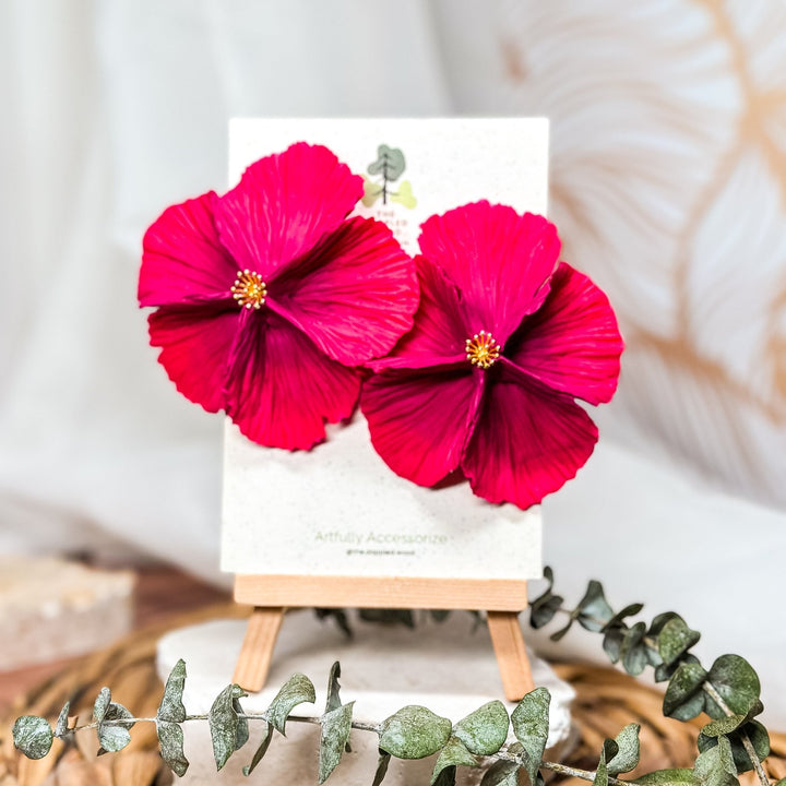 The Dappled Wood's Sabine polymer clay flower earrings in Fuchsia feature a bold magenta to pink gradient. Bold floral clay earrings and lightweight statement jewelry, perfect for birthday celebrations or statement looks.